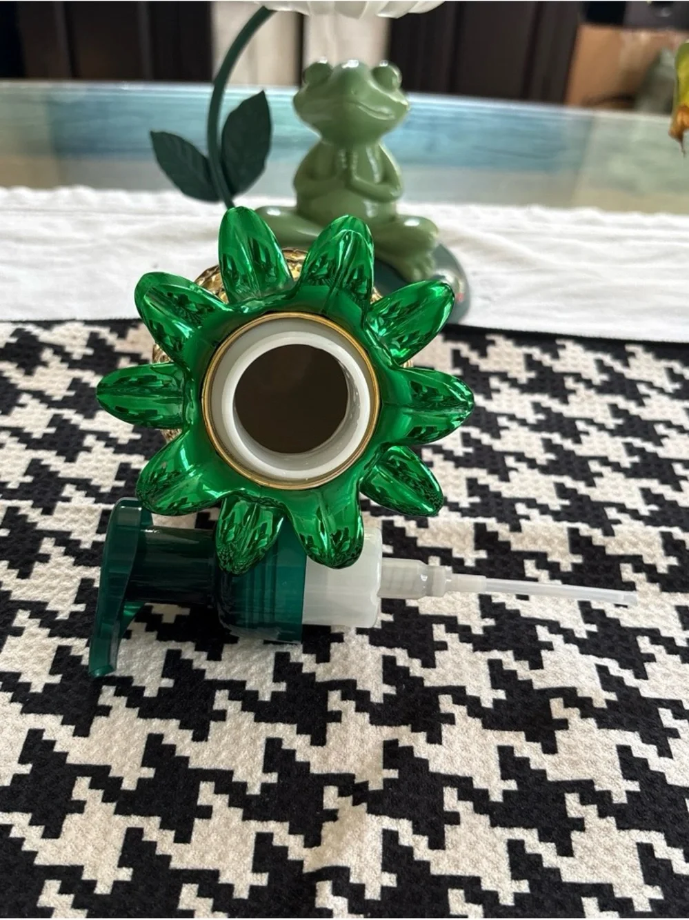 Pineapple Foaming Soap Dispenser - Gold & Green